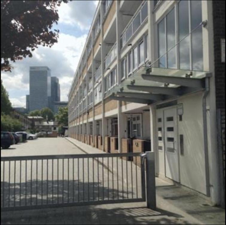 Готель Elgin House, Poplar, London E14 Екстер'єр фото